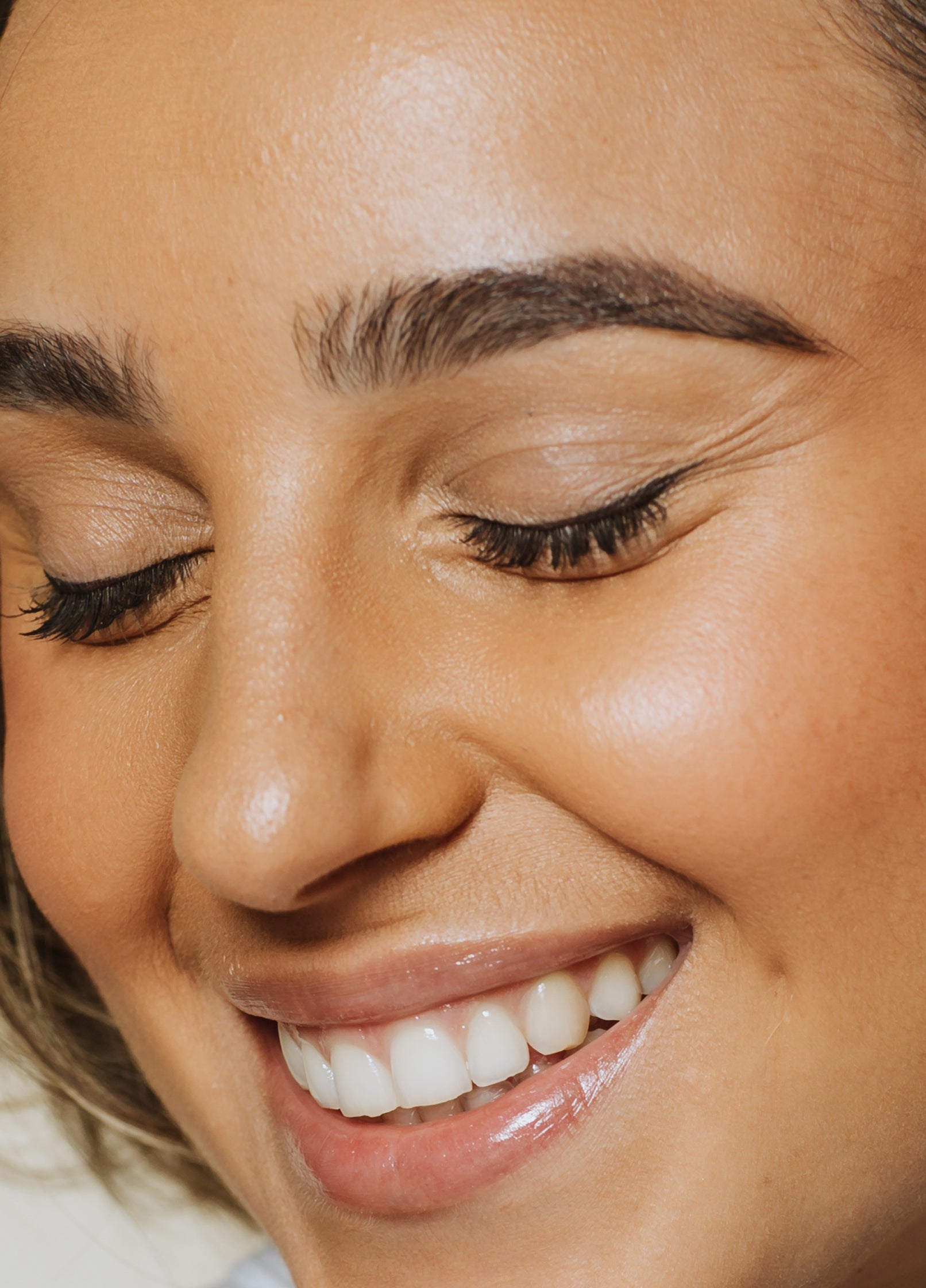 Vegan and cruelty free beauty, eyeshadow, smokey eye, neutral eyeshadow +caption_Marina is wearing Beloved #shade_Beloved_|_Soft_Warm_Brown