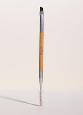 vegan and cruelty free sustainable brow brush. bamboo makeup brush. eyeliner, eyebrow 