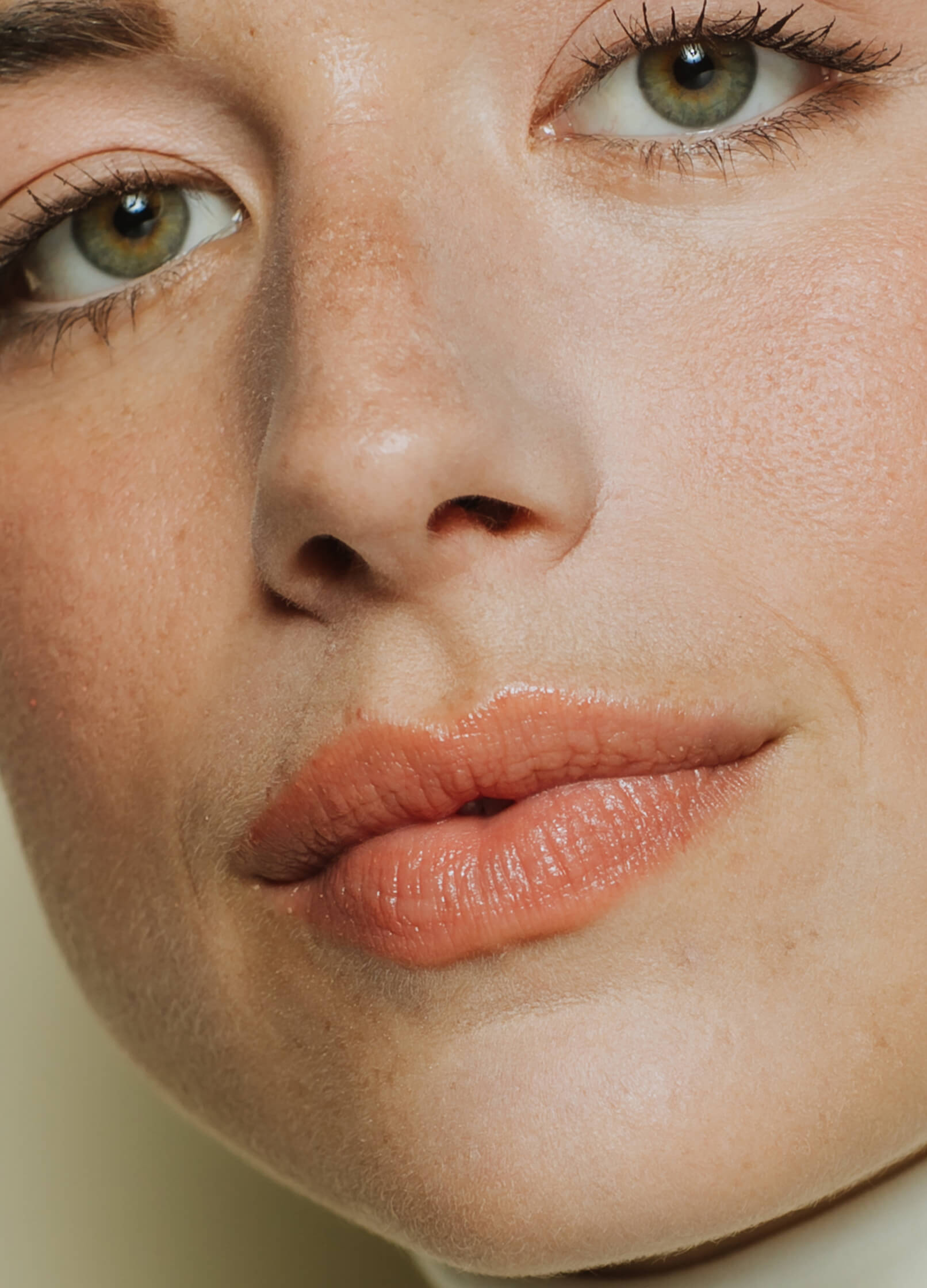lip conditioner, vegan cruelty free lip balm +caption_Meagan is wearing Clarity #shade_Clarity_|_Clear
