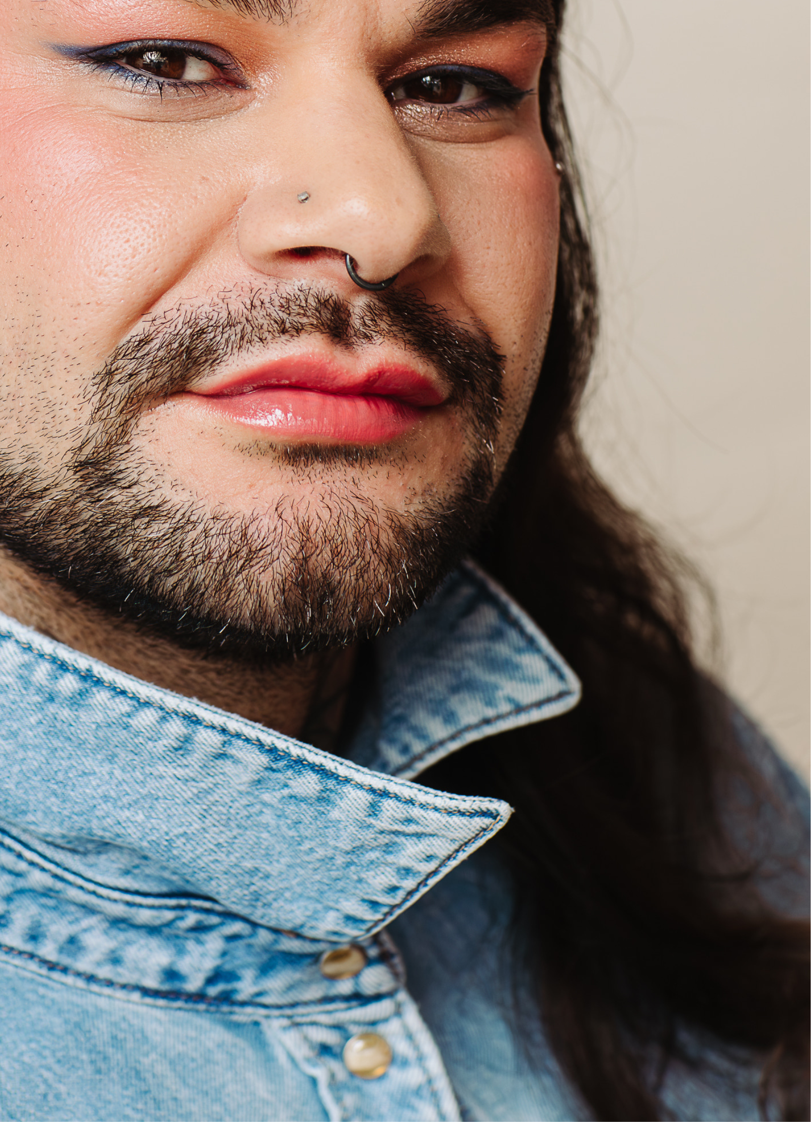 vegan cruelty free lipstick lip crayon +caption_Joey is wearing Spirit #shade_Spirit_|_Medium_Pink