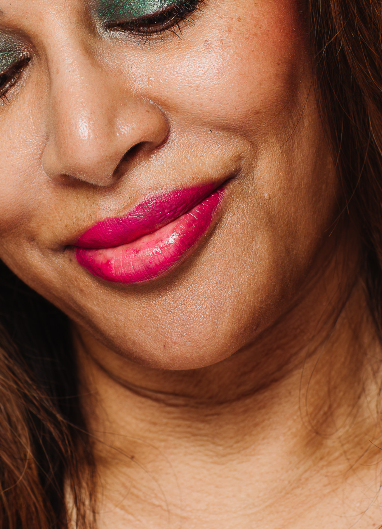 vegan cruelty free lipstick lip crayon +caption_Vicki is wearing Fierce #shade_Fierce_|_Hot_Pink