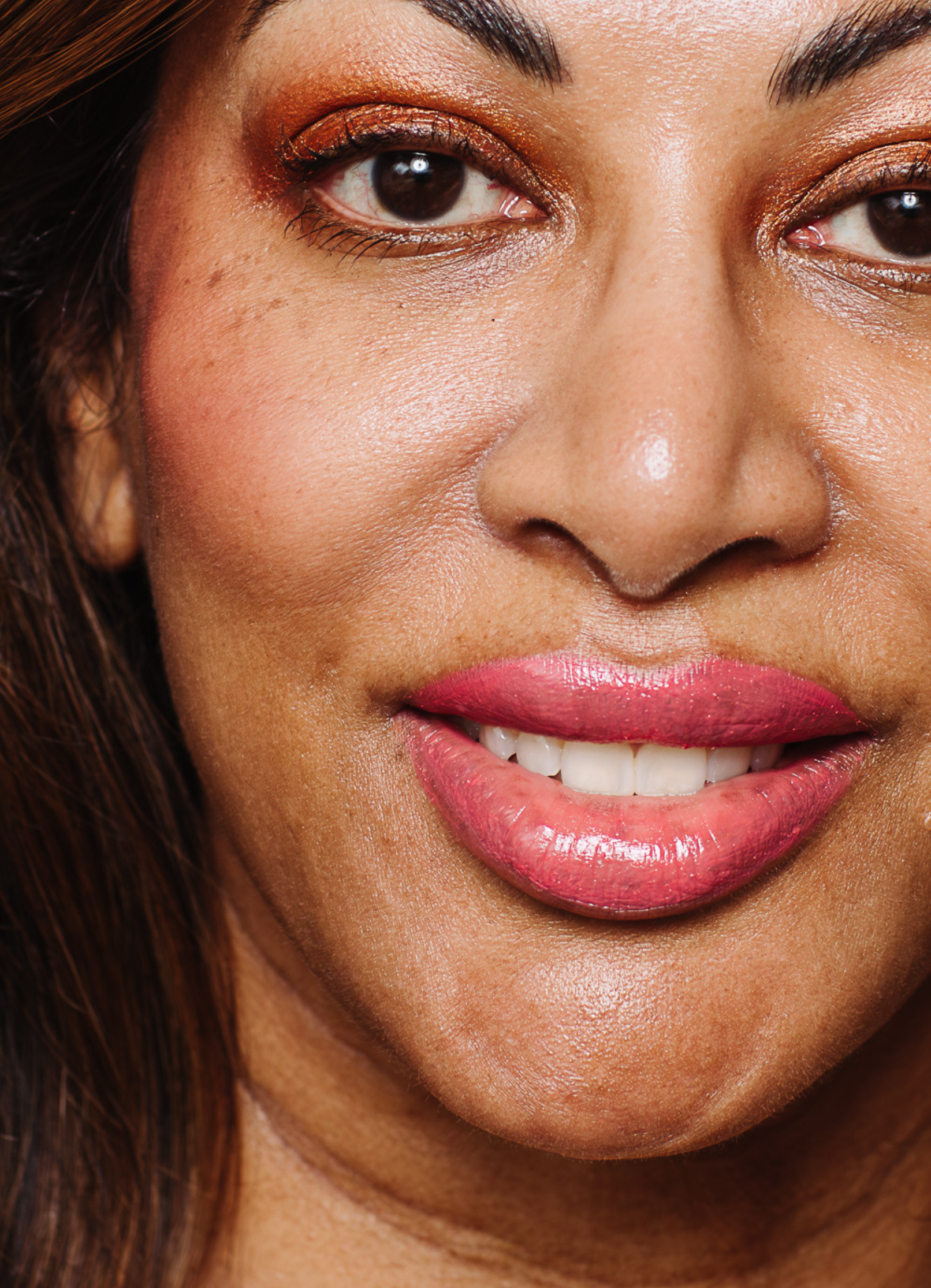 vegan cruelty free lipstick lip crayon +caption_Vicki is wearing Spirit #shade_Spirit_|_Medium_Pink
