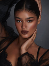 Red Carpet Ready – Modern Clean Glam