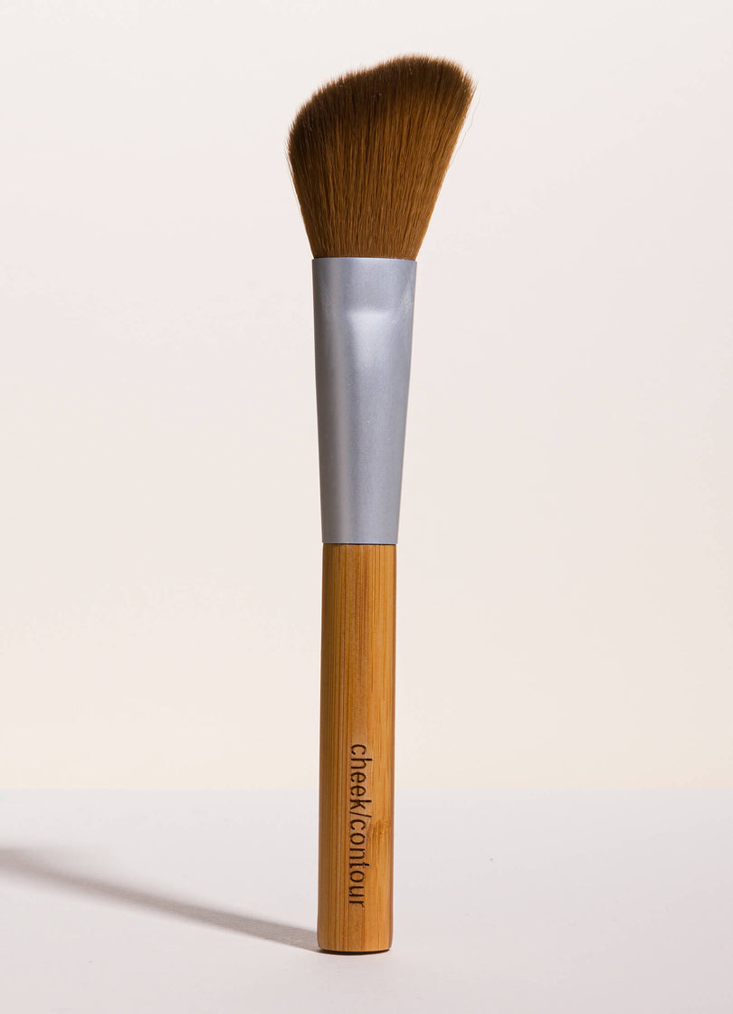 bamboo blush brush. Vegan cruelty free makeup brush