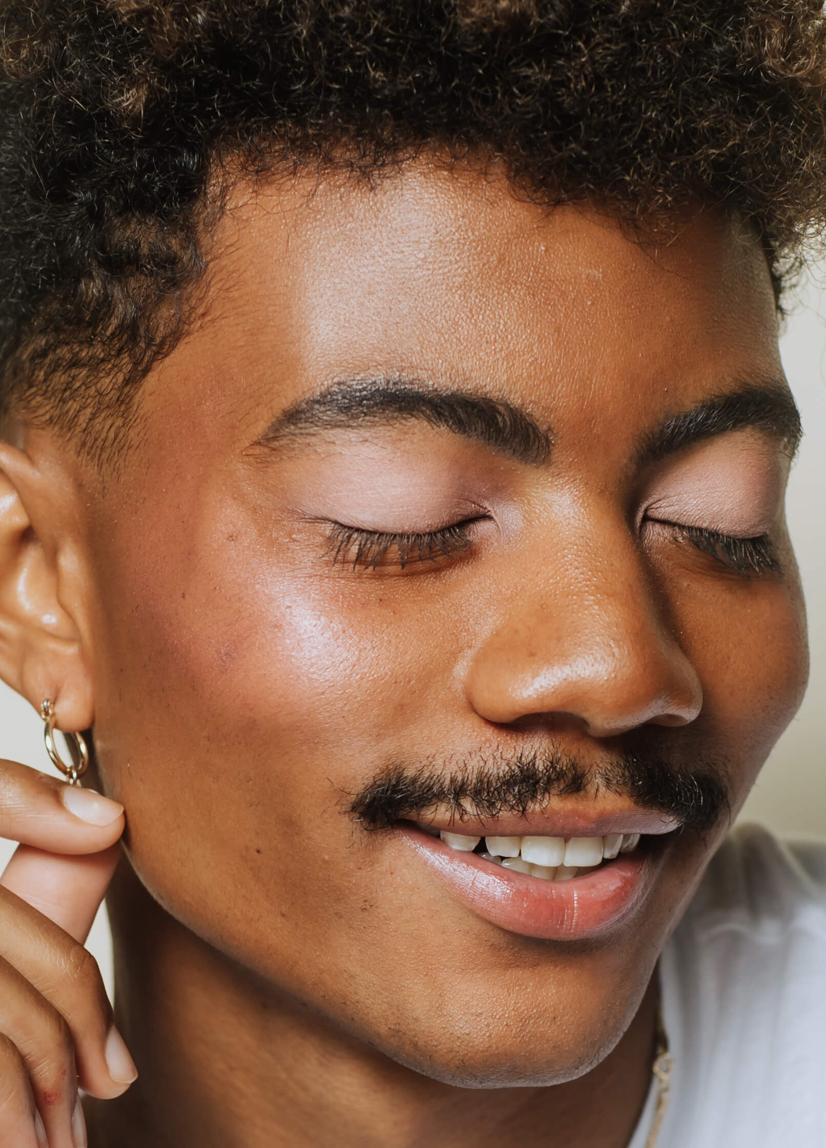 creme blush, cream blush vegan cruelty free refillable makeup +caption_David is wearing Love #shade_Love_|_Bright_Neutral_Pink